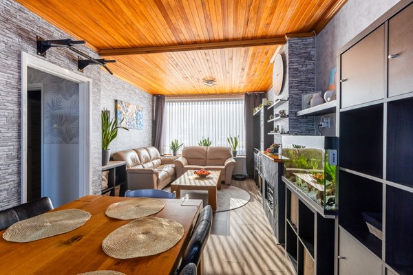 Foto - Te koop: Tussenwoning in Fijnaart